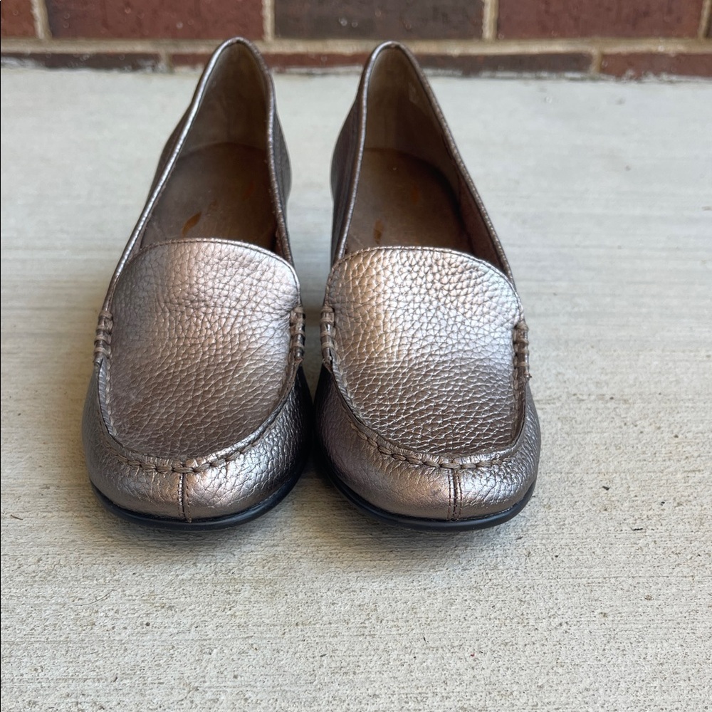 AEROSOLES Metallic Silver Loafers